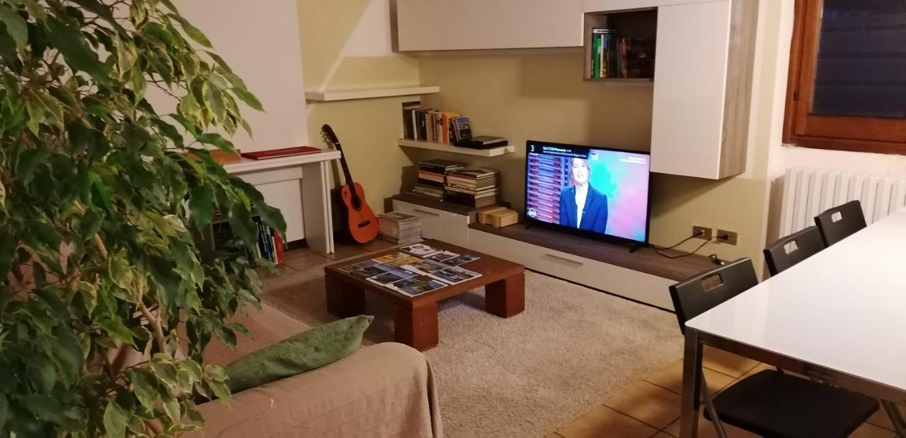 Casa Avezza Lejlighed Omegna Eksteriør billede